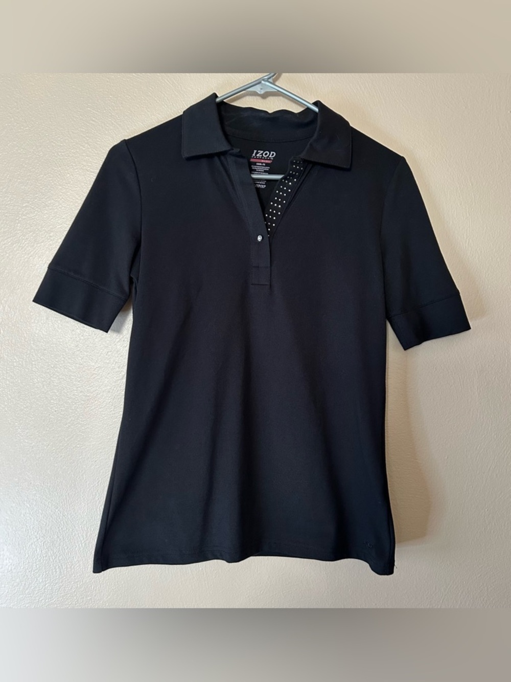 Izod Cool-FX Women's Black Short-Sleeve Button-Down Polo Shirt